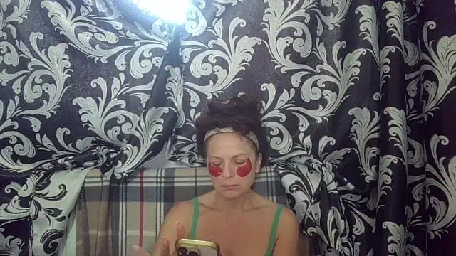 LindaStarS online show from 06/20/26, 05:43