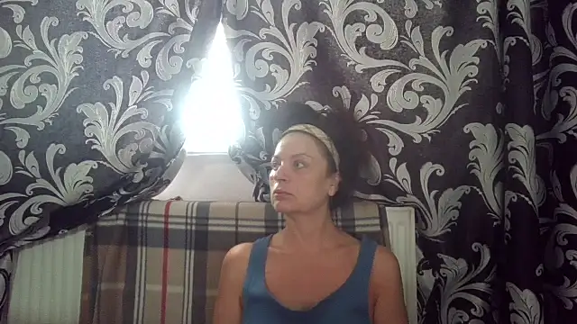 LindaStarS online show from 06/24/26, 04:11