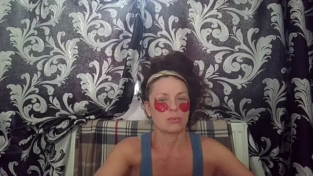 LindaStarS online show from 06/25/26, 04:45