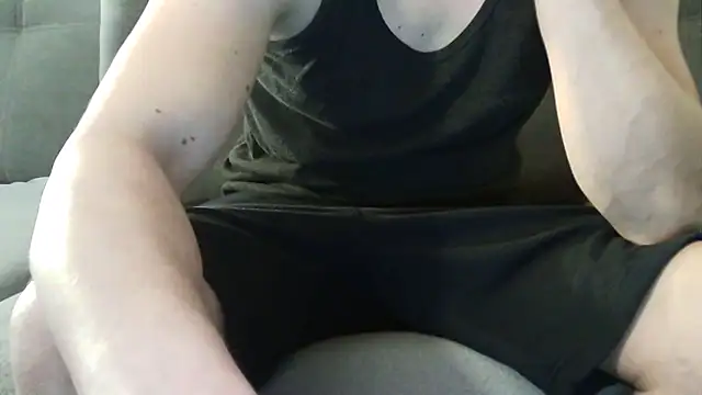 ShyGuyWannaTry online show from 10/30/25, 06:15