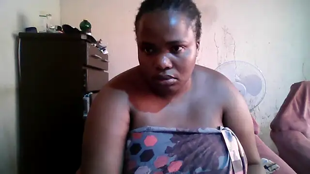 Snapshot of sexybigboobz chatting on 09/15/25, 06:35 sexybigboobz online show from 09/15/25, 06:35