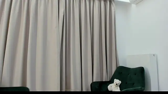 Snapshot of channel_3 chatting on 01/20/25, 07:57 channel 3 online show from 01/20/25, 07:57