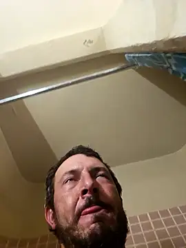 Snapshot of UncutHammer69 chatting on 01/17/26, 08:30 UncutHammer69 online show from 01/17/26, 08:30