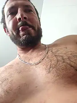 Snapshot of UncutHammer69 chatting on 02/02/26, 09:52 UncutHammer69 online show from 02/02/26, 09:52