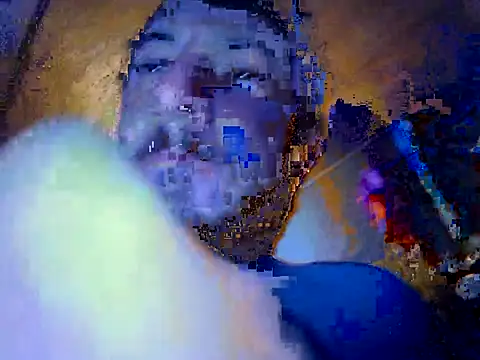 Snapshot of UncutHammer69 chatting on 02/16/26, 12:01 UncutHammer69 online show from 02/16/26, 12:01