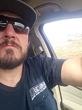 Snapshot of UncutHammer69 chatting on 02/23/26, 09:34 UncutHammer69 online show from 02/23/26, 09:34