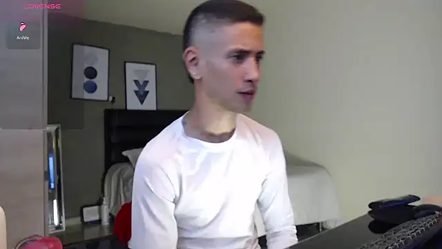 RetainedHound online show from 12/19/25, 03:24