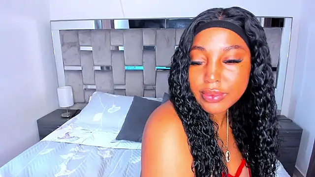 Cammiila online show from 02/05/25, 04:14