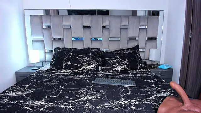 Cammiila online show from 03/04/25, 03:48