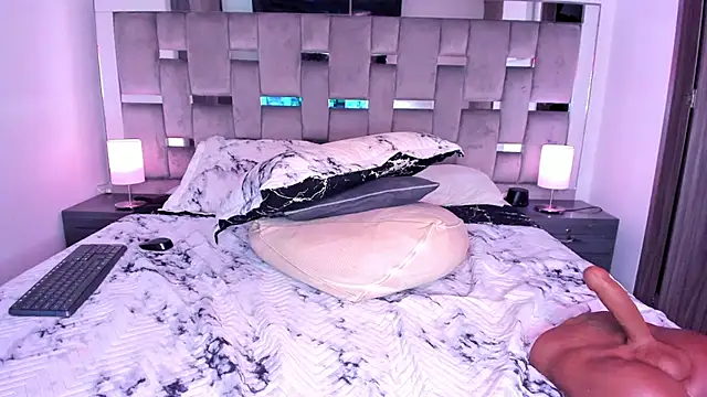 Cammiila online show from 03/22/25, 04:04