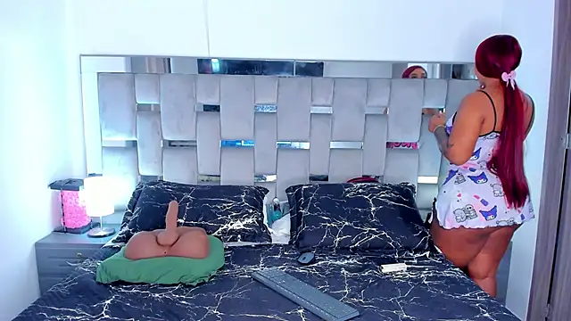 Cammiila online show from 11/30/25, 12:42