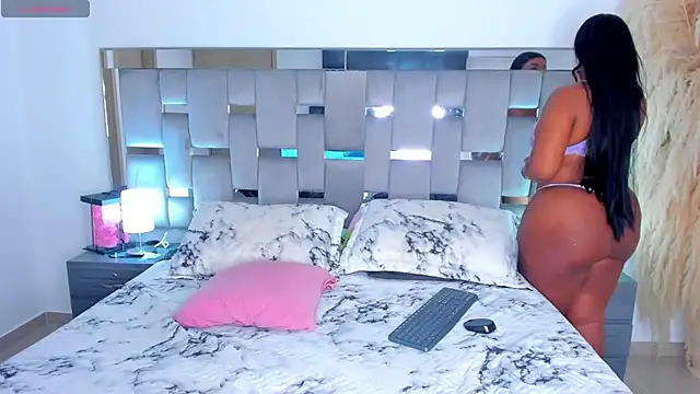 Cammiila online show from 03/18/26, 04:43