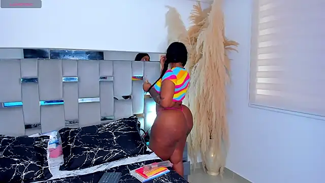 Cammiila online show from 06/23/26, 01:53
