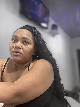 yanza2002 online show from 12/19/24, 02:56