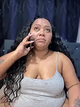 yanza2002 online show from 01/14/25, 02:29