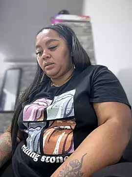 yanza2002 online show from 02/26/25, 02:15