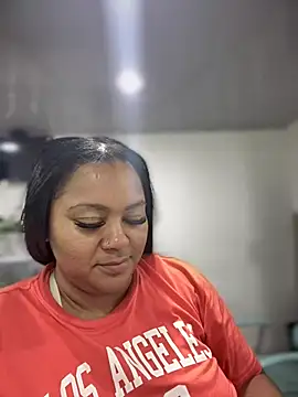 yanza2002 online show from 03/07/25, 09:06