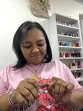 yanza2002 online show from 10/01/25, 11:00