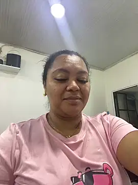 yanza2002 online show from 10/06/25, 11:24