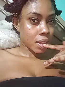 Snapshot of HONEYSWEETS_LIVE chatting on 01/06/26, 10:12 HONEYSWEETS LIVE online show from 01/06/26, 10:12