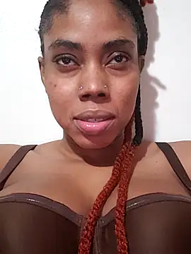 Snapshot of HONEYSWEETS_LIVE chatting on 02/14/26, 05:48 HONEYSWEETS LIVE online show from 02/14/26, 05:48