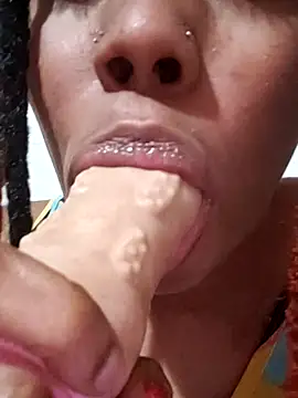 Snapshot of HONEYSWEETS_LIVE chatting on 03/05/26, 03:57 HONEYSWEETS LIVE online show from 03/05/26, 03:57