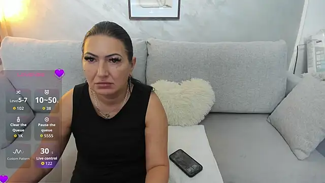 Snapshot of goddessalysse chatting on 07/21/26, 01:57 goddessalysse online show from 07/21/26, 01:57