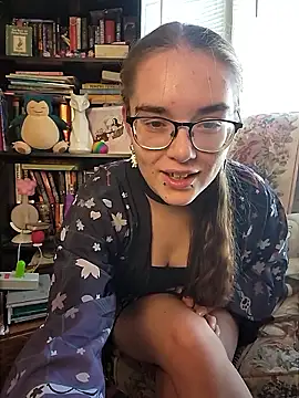 Izzy Hellbourne online show from 05/28/26, 05:43