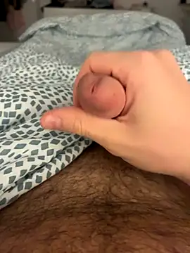 Snapshot of dirtymarek chatting on 10/15/25, 05:29 dirtymarek online show from 10/15/25, 05:29