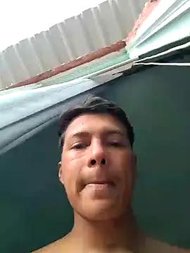 Snapshot of morenito420 chatting on 02/17/26, 09:43 morenito420 online show from 02/17/26, 09:43