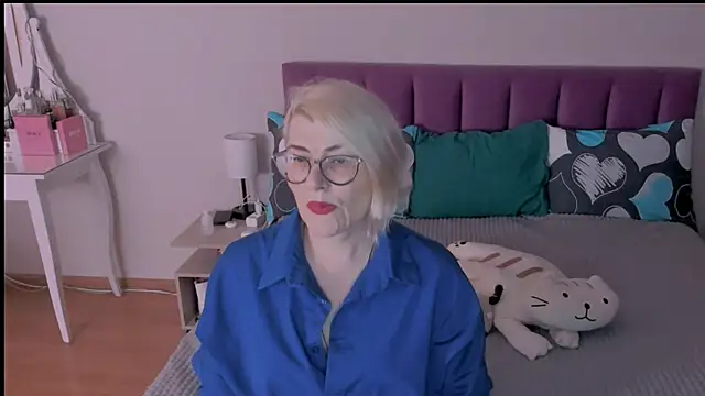 sabrinamacmarren online show from 01/24/25, 05:00