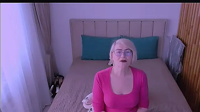 sabrinamacmarren online show from 04/26/26, 10:35