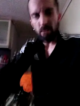 Snapshot of DespisedStallion chatting on 11/30/25, 04:05 DespisedStallion online show from 11/30/25, 04:05