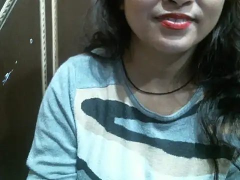 Snapshot of UrsMansi chatting on 12/03/24, 04:25 UrsMansi online show from 12/03/24, 04:25