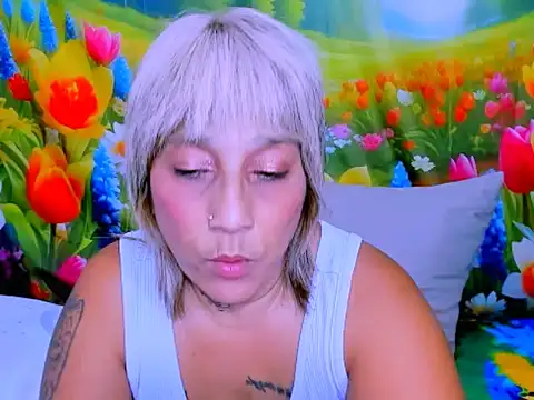 indianroxy online show from 06/27/26, 06:18
