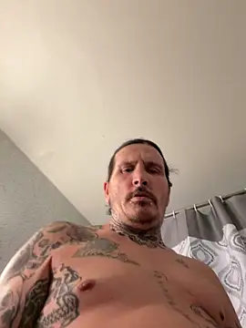 Snapshot of tazzfazz chatting on 03/04/26, 04:51 tazzfazz online show from 03/04/26, 04:51