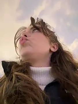 MariiD online show from 12/13/24, 07:04