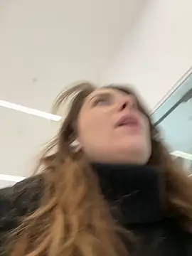 MariiD online show from 12/19/24, 07:40