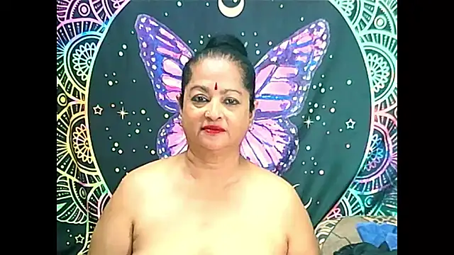 Snapshot of matureindian chatting on 02/20/25, 11:32 matureindian online show from 02/20/25, 11:32