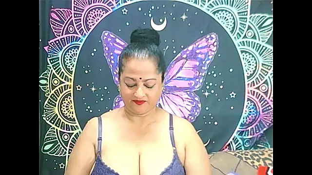 Snapshot of matureindian chatting on 03/03/25, 09:33 matureindian online show from 03/03/25, 09:33