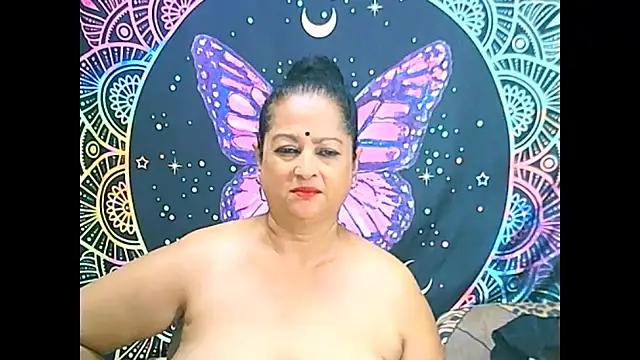 Snapshot of matureindian chatting on 03/04/25, 09:43 matureindian online show from 03/04/25, 09:43