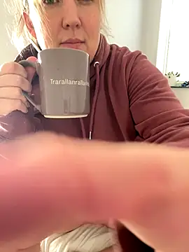 Anna Alexa online show from 11/07/25, 01:00