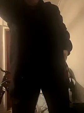 Snapshot of Anna_Alexa chatting on 11/22/25, 07:24 Anna Alexa online show from 11/22/25, 07:24