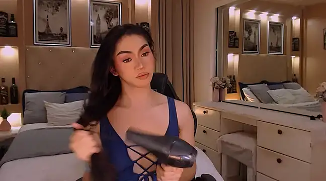 Snapshot of YOUR_DREAMWIFE chatting on 03/20/25, 04:53 YOUR DREAMWIFE online show from 03/20/25, 04:53