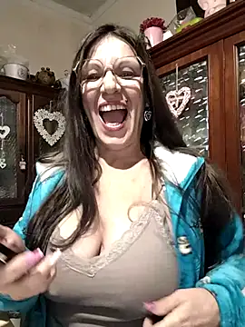 Melmamalhudaxh online show from 12/18/25, 09:10