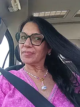 Snapshot of Melmamalhuda@xh chatting on 06/13/26, 10:35 Melmamalhudaxh online show from 06/13/26, 10:35