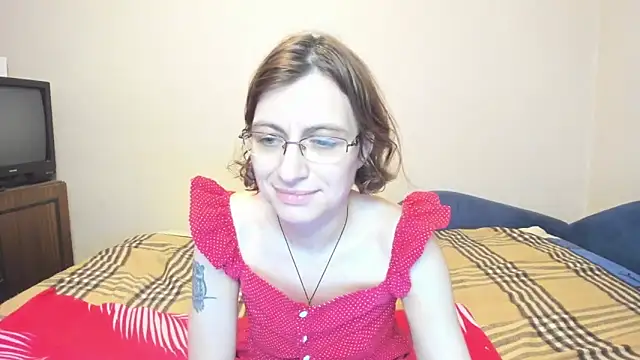 Snapshot of MarilynDream chatting on 12/14/24, 11:01 MarilynDream online show from 12/14/24, 11:01