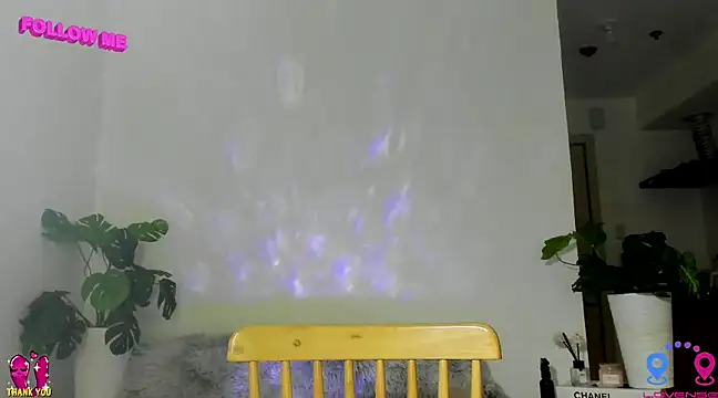 Snapshot of hottycrishina chatting on 02/01/25, 02:26 hottycrishina online show from 02/01/25, 02:26