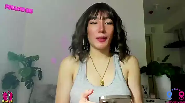 Snapshot of hottycrishina chatting on 02/02/25, 06:48 hottycrishina online show from 02/02/25, 06:48