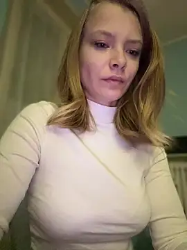 Snapshot of AnastasiaAniess chatting on 12/22/24, 05:01 AnastasiaAniess online show from 12/22/24, 05:01